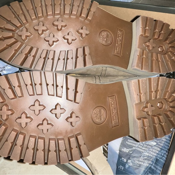 Timberland Boots - Picture 4 of 8